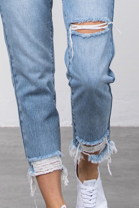 PREMIUM TAPERED JEANS