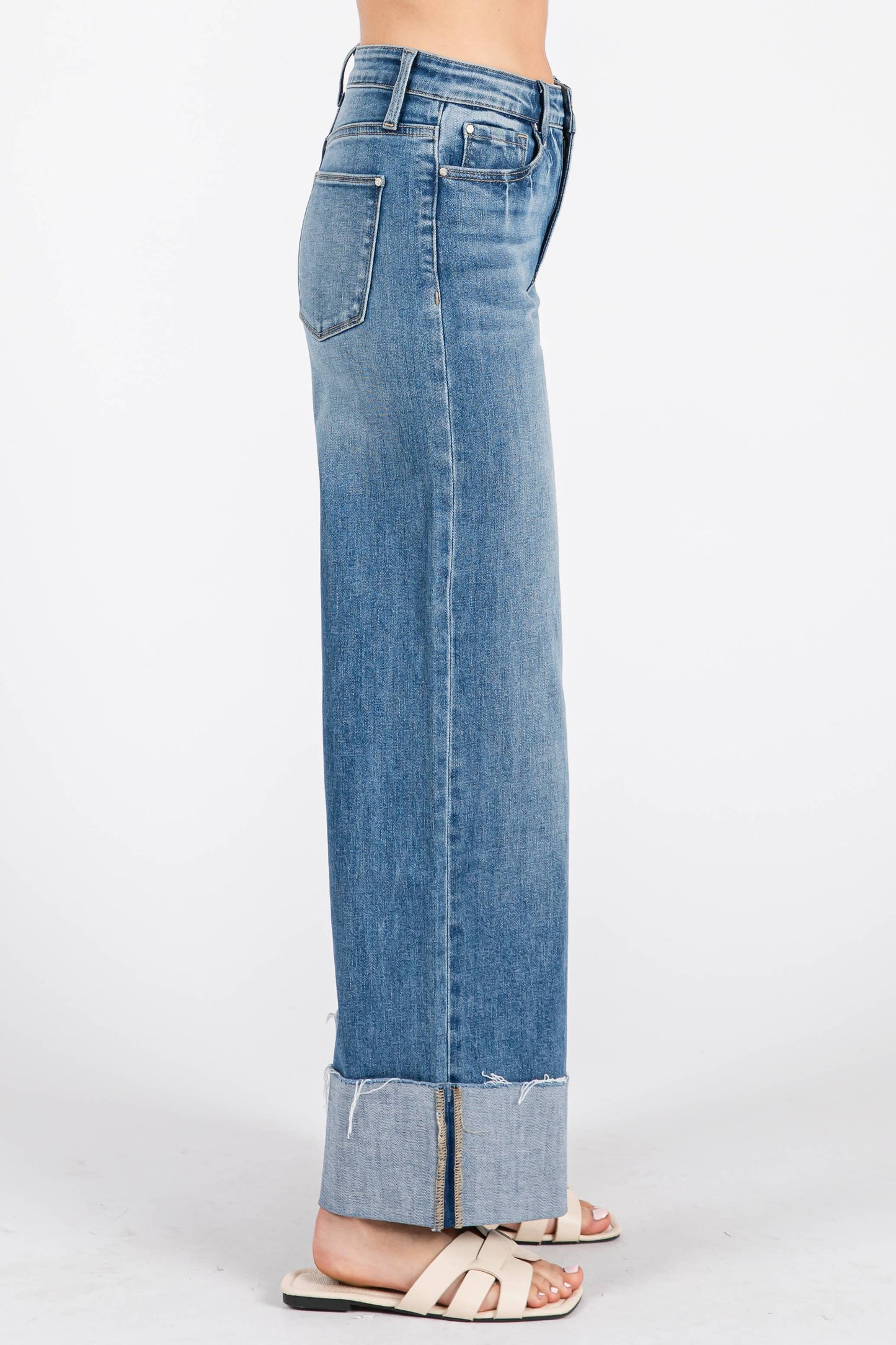 HIGH RISE STRETCH WIDE LEG W/ CUFFED HEM JEANS