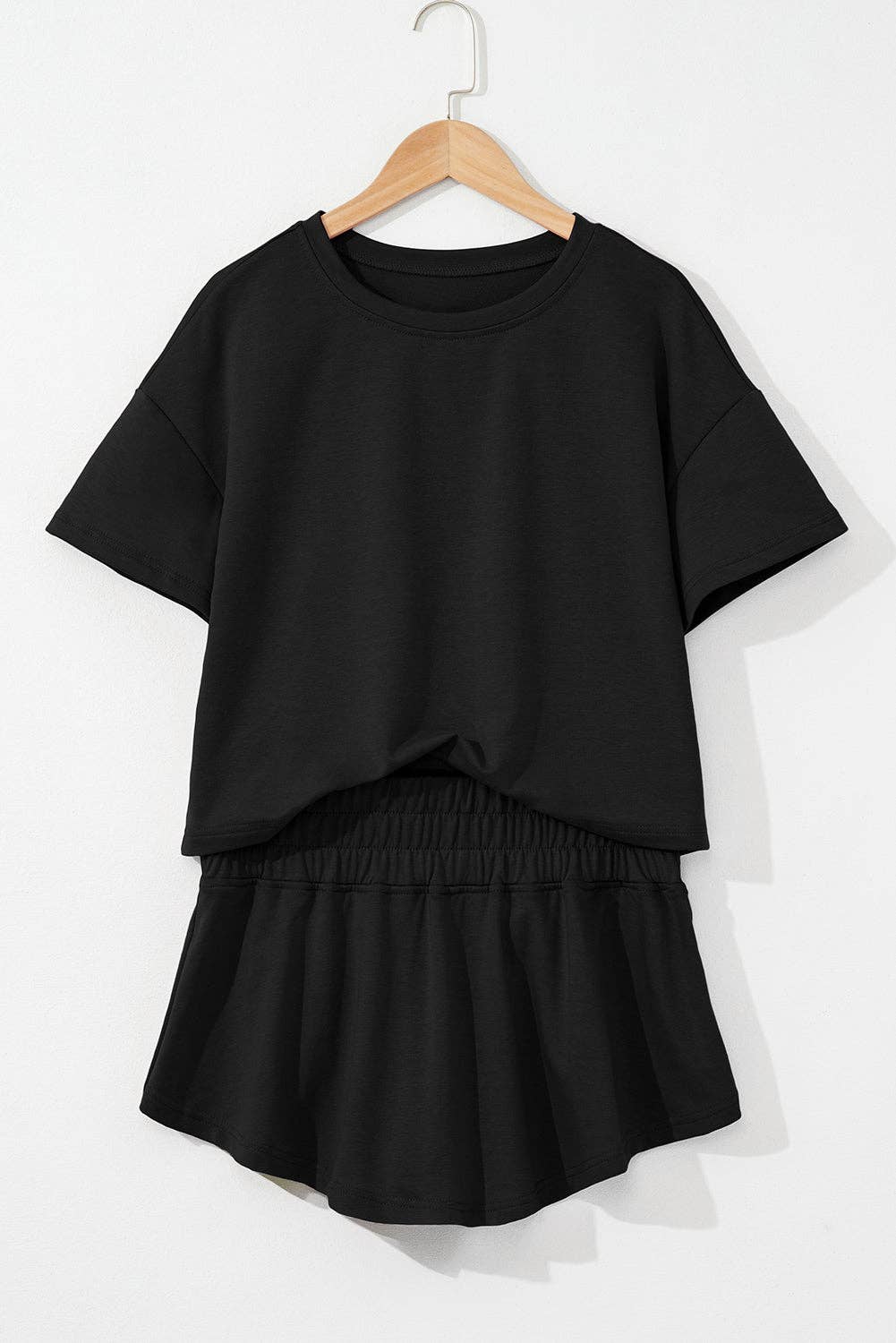 Solid Cropped Tee & Ruffle High Waist Skort Set